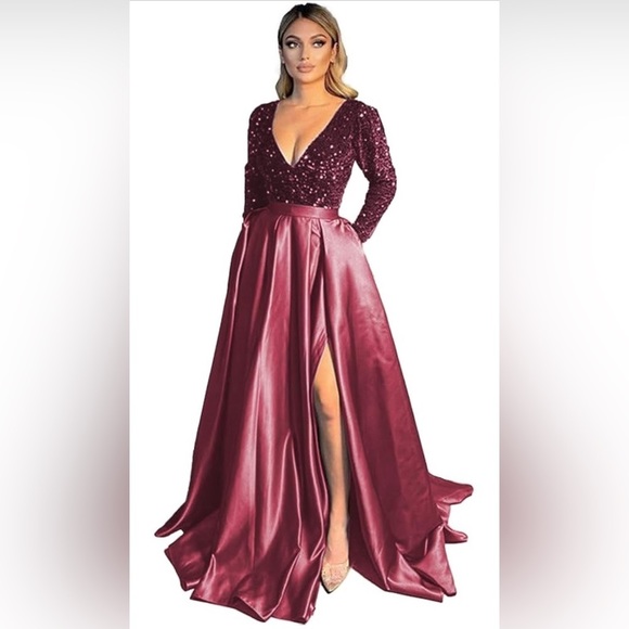 Sparkling Sequin V-Neck Prom/Evening Gown - Long Sleeve with Slit - Picture 1 of 8
